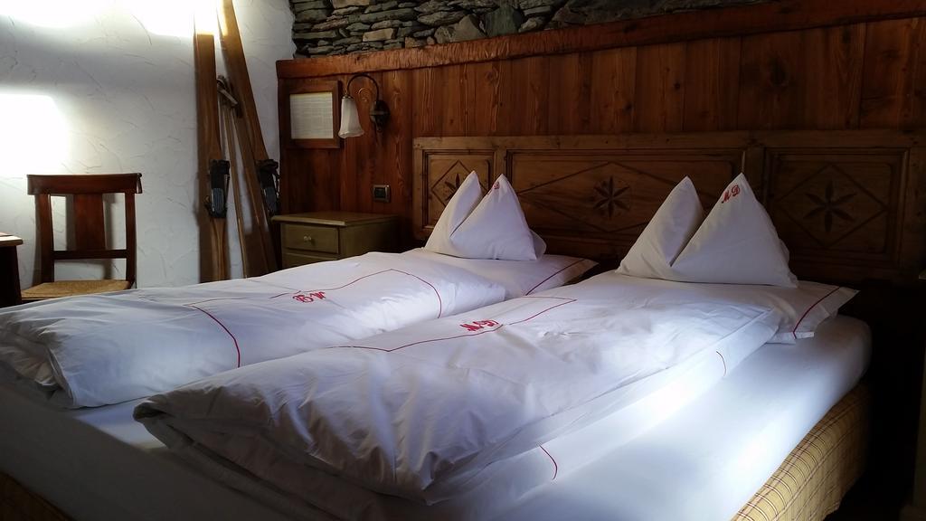 Eco Chalet Maison Dominique Challand-Saint-Anselme Zewnętrze zdjęcie