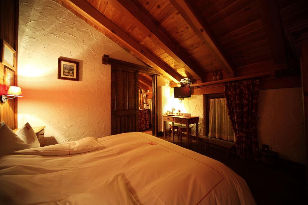Eco Chalet Maison Dominique Challand-Saint-Anselme Pokój zdjęcie