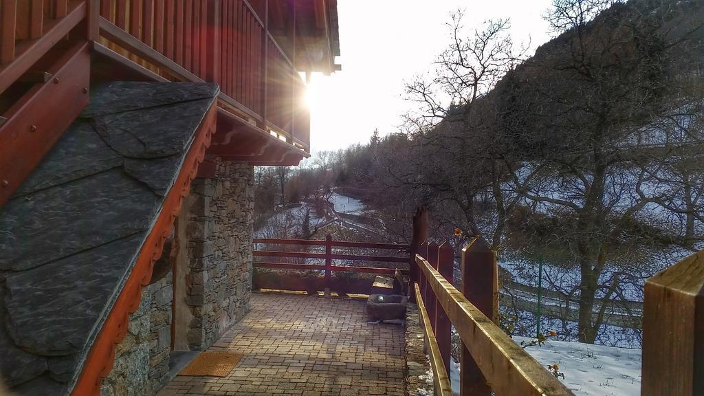 Eco Chalet Maison Dominique Challand-Saint-Anselme Zewnętrze zdjęcie