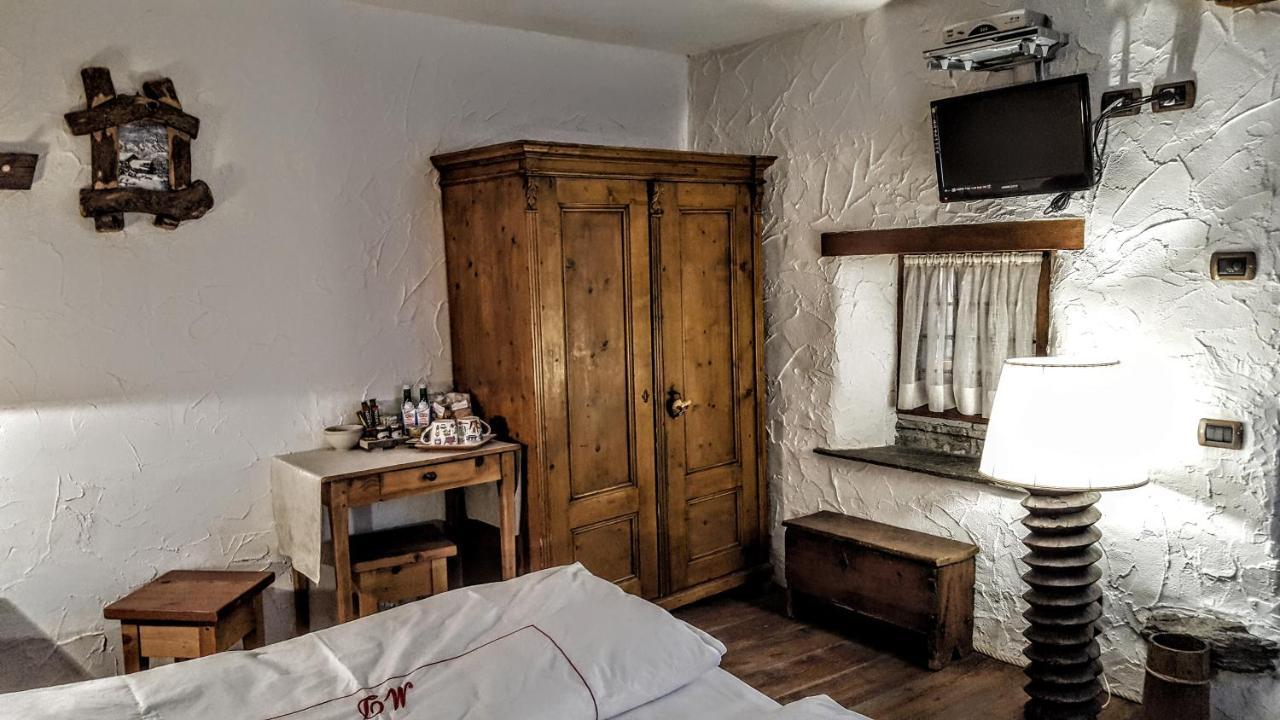 Eco Chalet Maison Dominique Challand-Saint-Anselme Zewnętrze zdjęcie